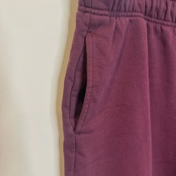 Women’s ALO Accolade Straight leg Sweatpants Burgundy Truffle Large - Picture 6 of 10